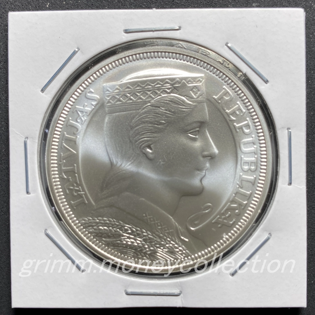 ラトビア 5ラッツ銀貨